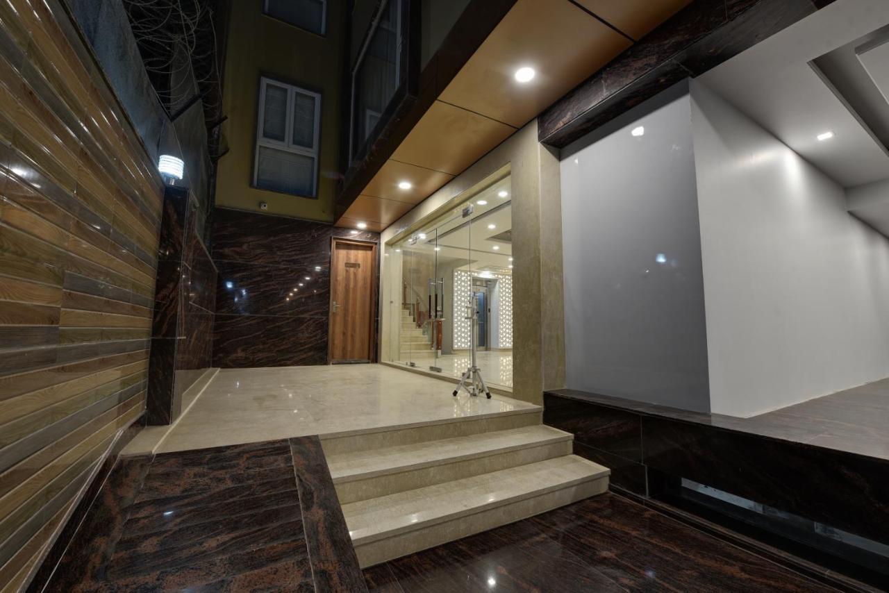 Golden Tree Hotel Noida Exterior photo