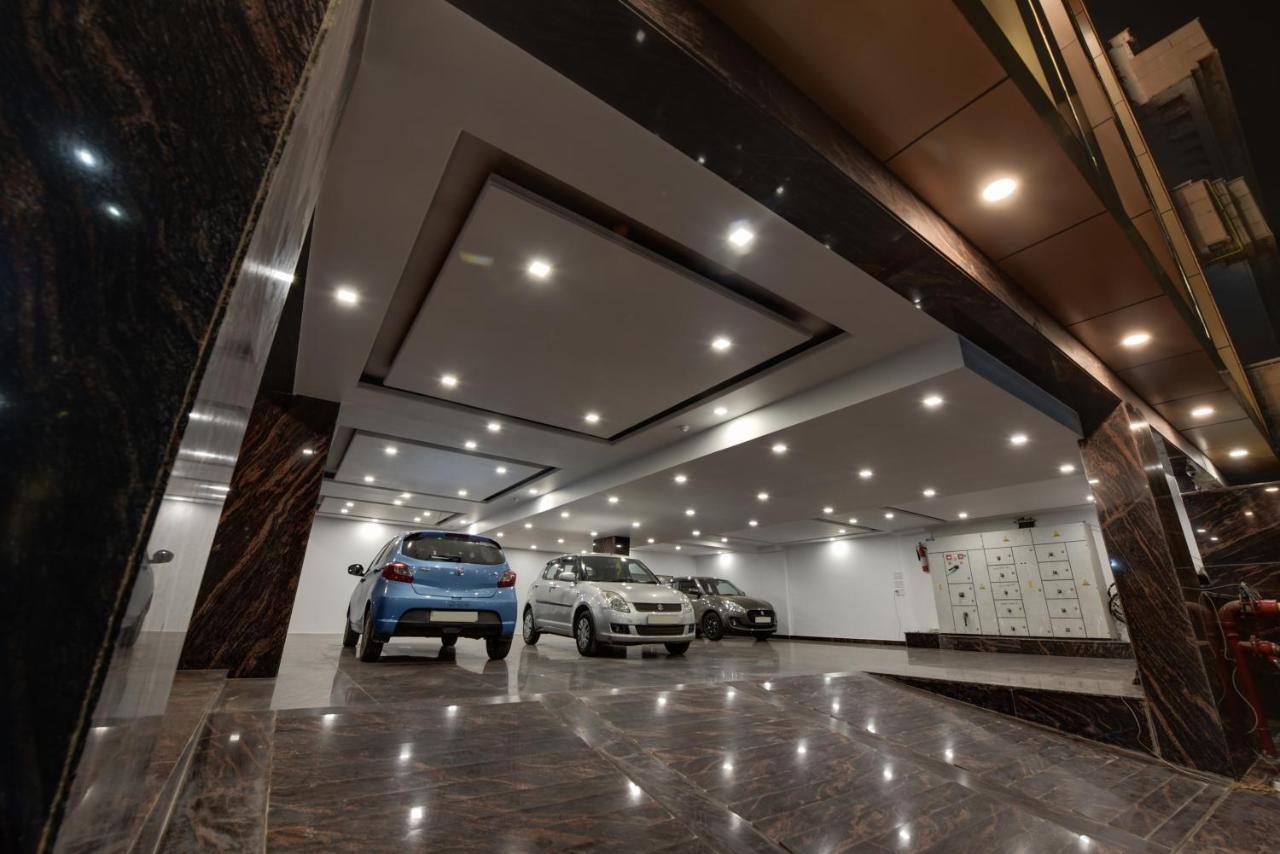 Golden Tree Hotel Noida Exterior photo