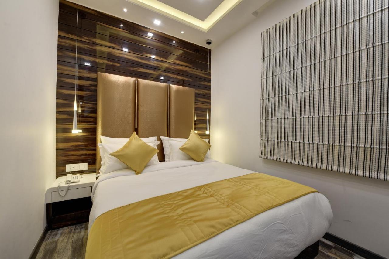 Golden Tree Hotel Noida Exterior photo